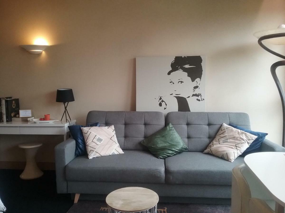 Apartment Le Flat Victoria -canal & Cathedrale -40m2