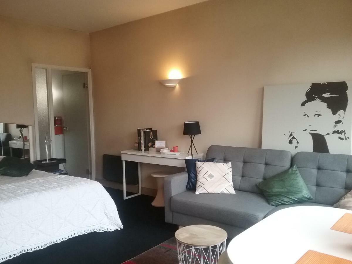 Le Flat Victoria -canal & Cathedrale -40m2 Apartment *
