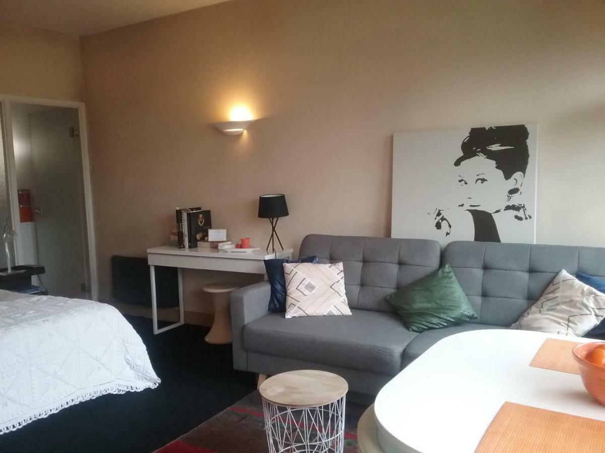 Le Flat Victoria -canal & Cathedrale -40m2 *